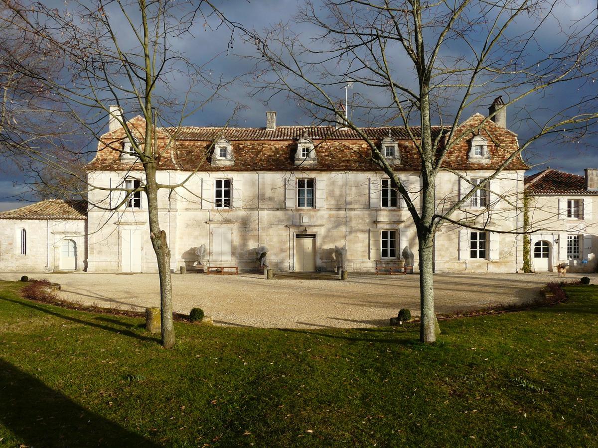 Chateau Manoir De La Leche Touvre ภายนอก รูปภาพ