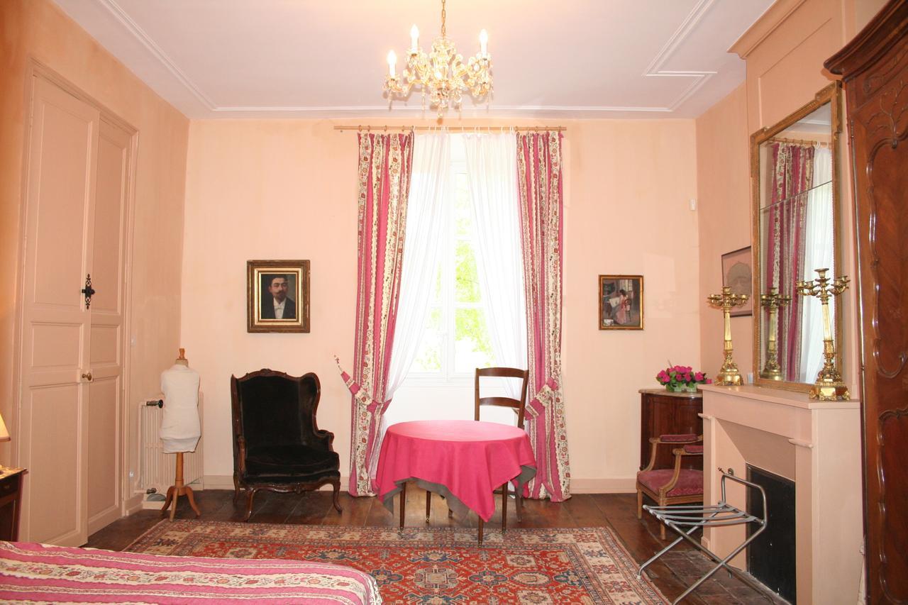 Chateau Manoir De La Leche Touvre ห้อง รูปภาพ